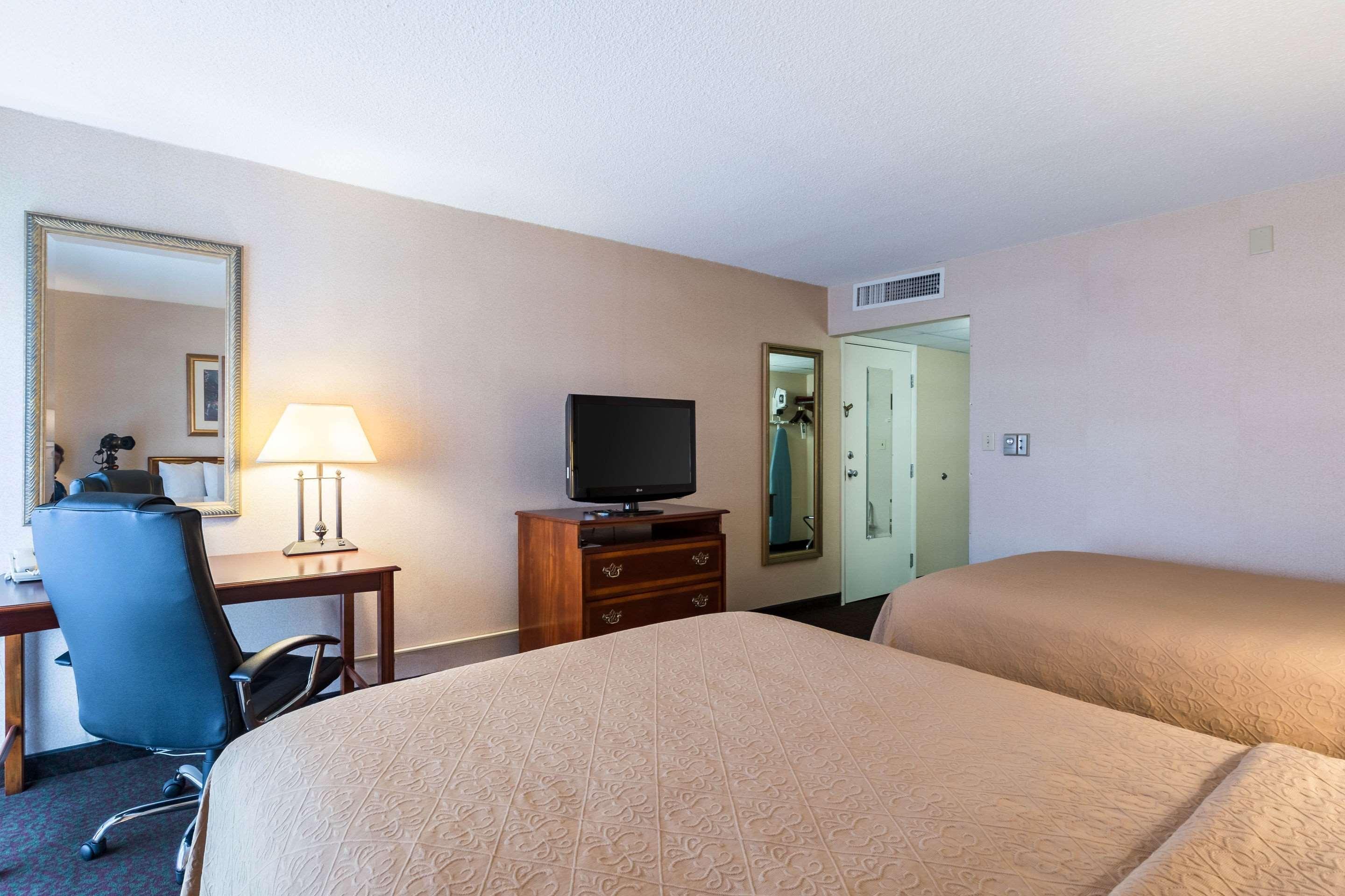 Quality Inn And Conference Center I-80 Grand Island Doniphan Dış mekan fotoğraf