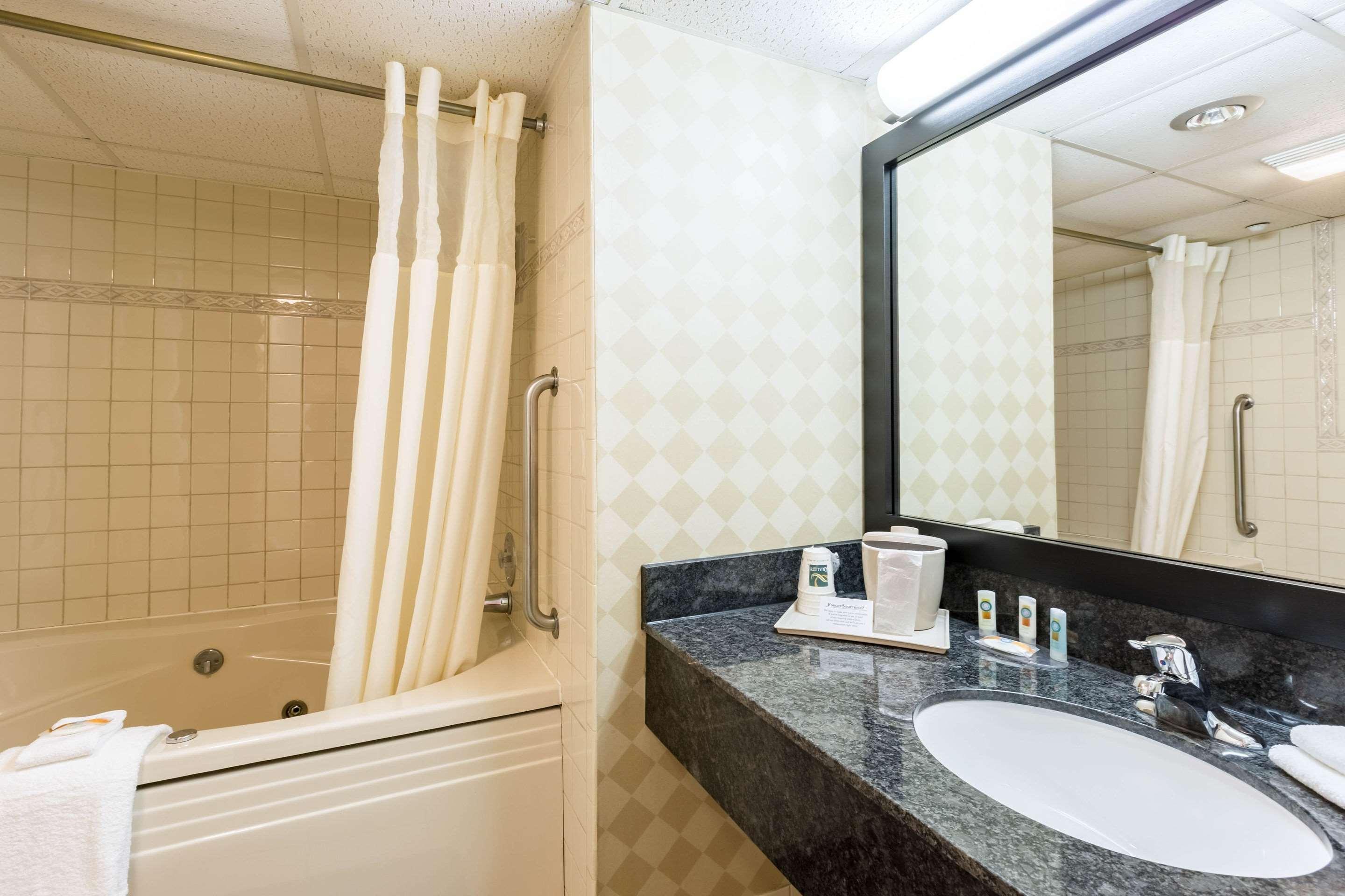Quality Inn And Conference Center I-80 Grand Island Doniphan Dış mekan fotoğraf