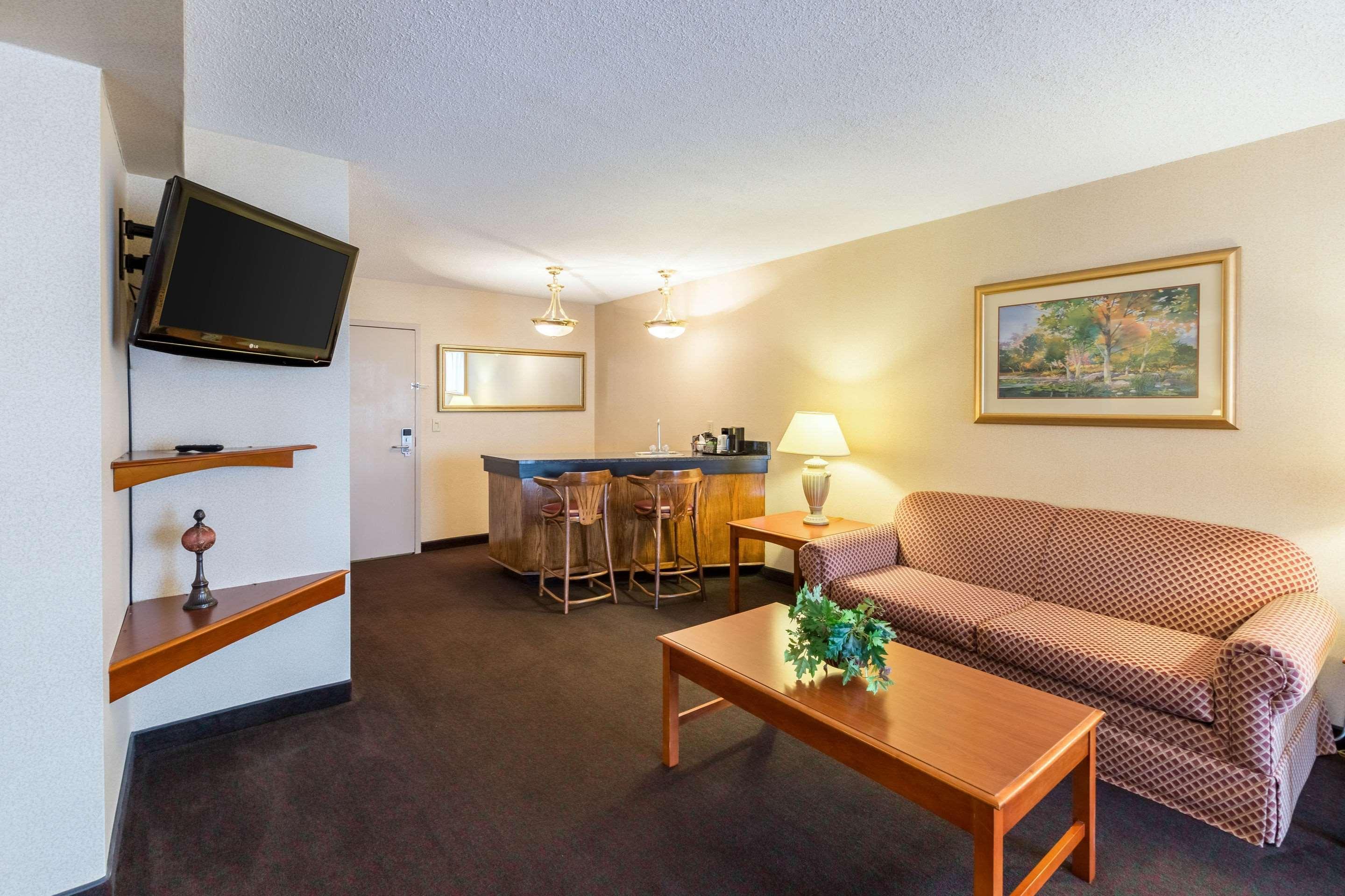 Quality Inn And Conference Center I-80 Grand Island Doniphan Dış mekan fotoğraf