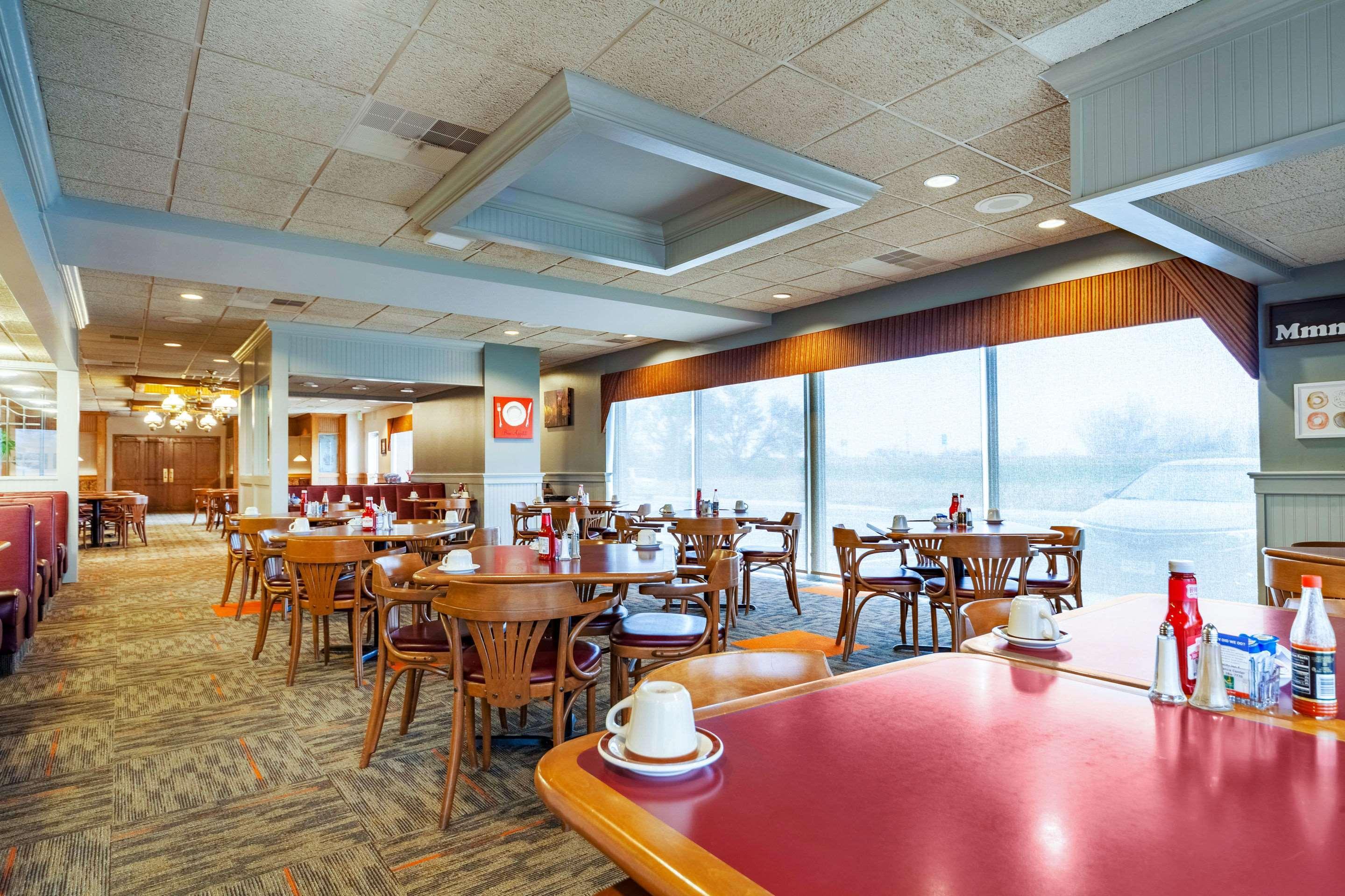 Quality Inn And Conference Center I-80 Grand Island Doniphan Dış mekan fotoğraf