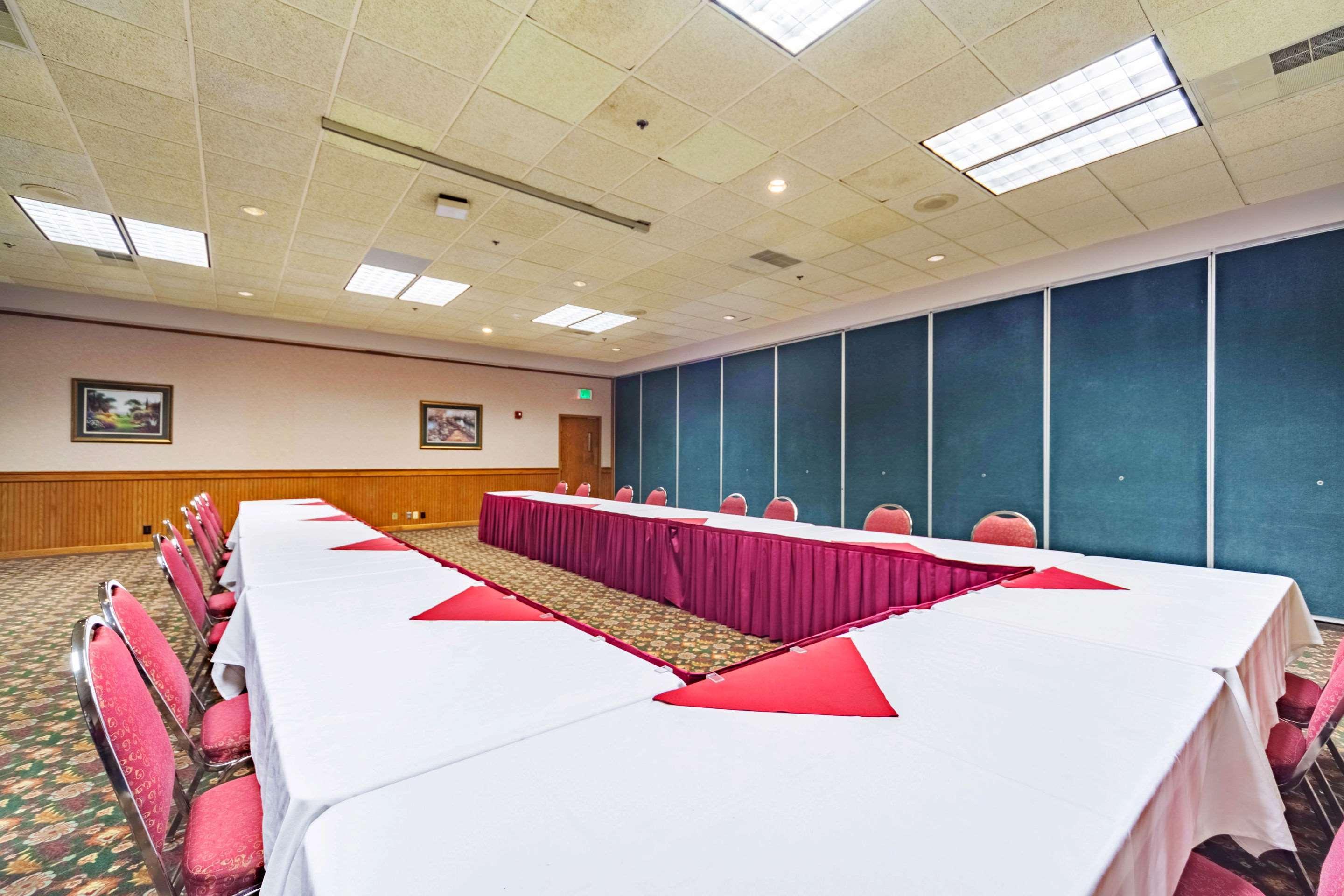 Quality Inn And Conference Center I-80 Grand Island Doniphan Dış mekan fotoğraf